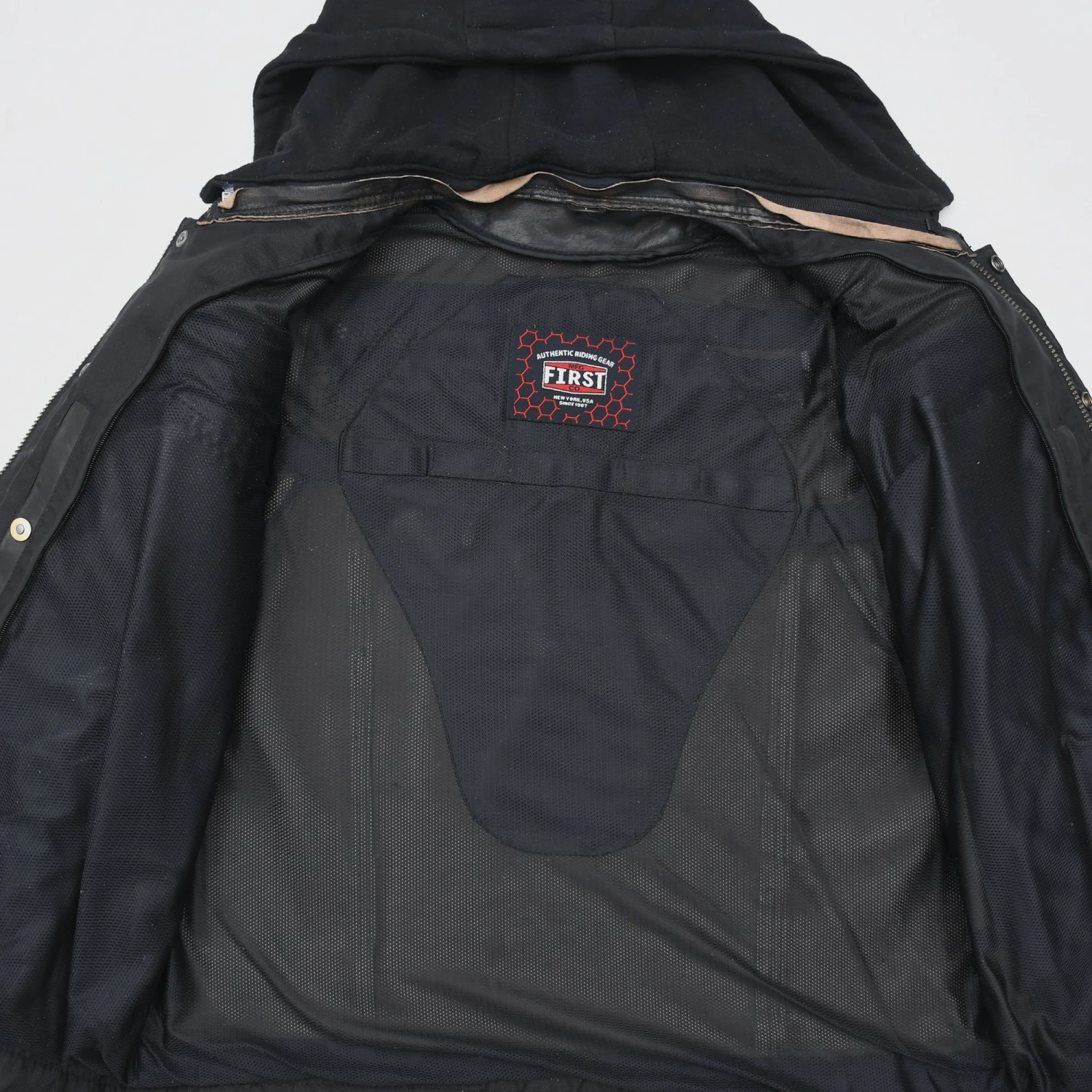 Vendetta Men's Motorcycle Leather Jacket - Image 7